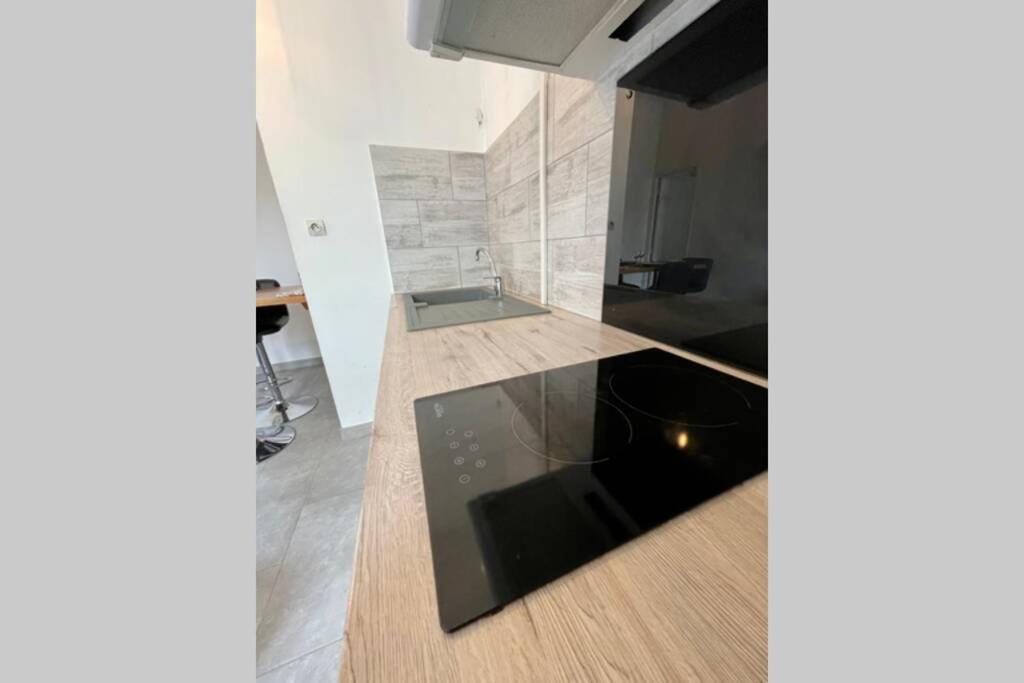 דירות קרקסון L'Ourtal Proche Centre Ville Cocooning Wifi מראה חיצוני תמונה